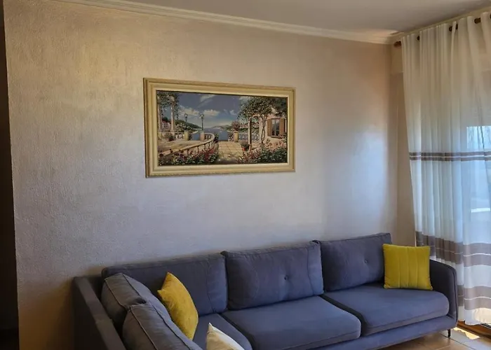 公寓 Gjoni Holidayescape